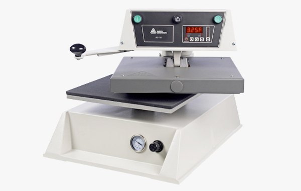 Varmepresse fra Avery Dennison til logo- og transfermerker
